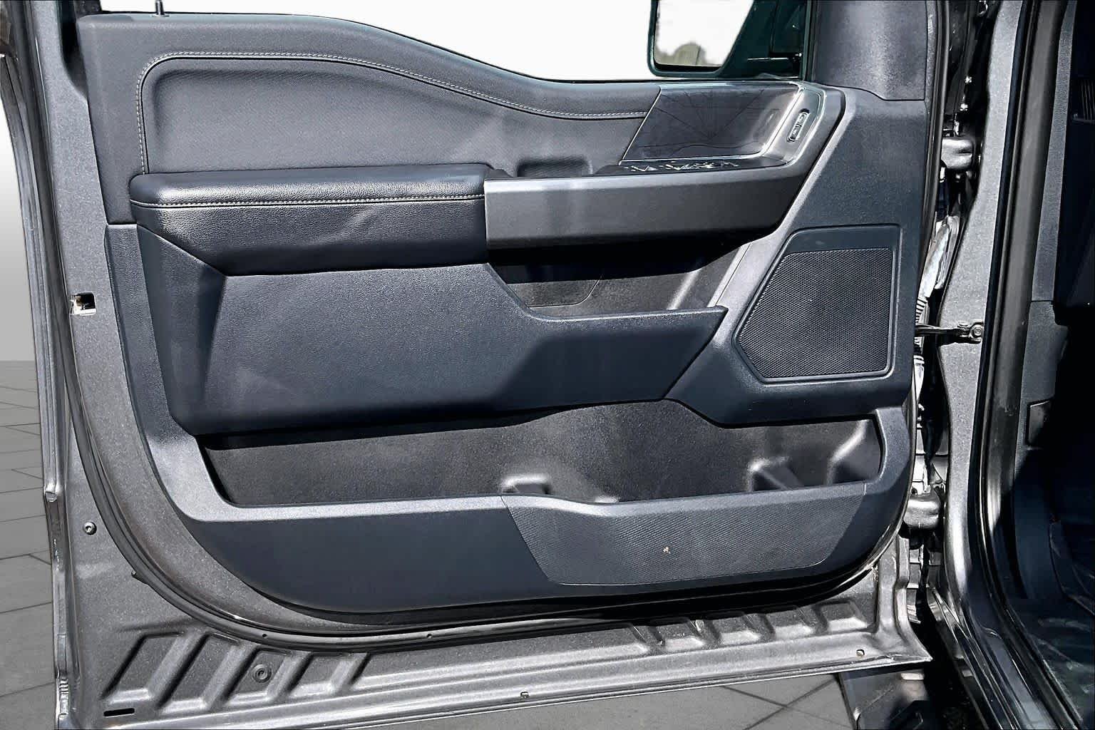 Used 2023 Carbonized Gray Metallic Ford XLT image 22