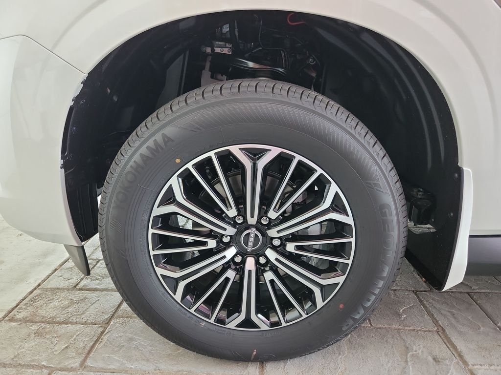 New 2026 Aspen White TriCoat Nissan Platinum image 25