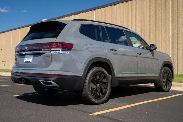 2026 Volkswagen Atlas SE w/Tech - Photo 6