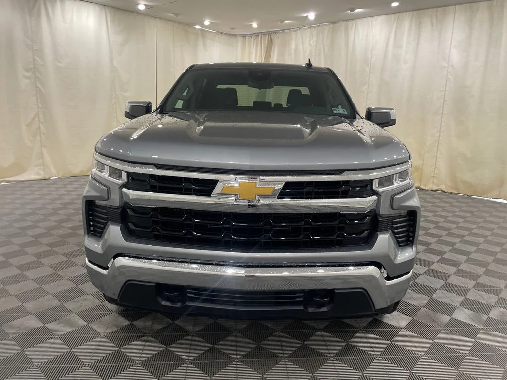 New 2026 Sterling Gray Metallic Chevrolet LT (2FL) image 2