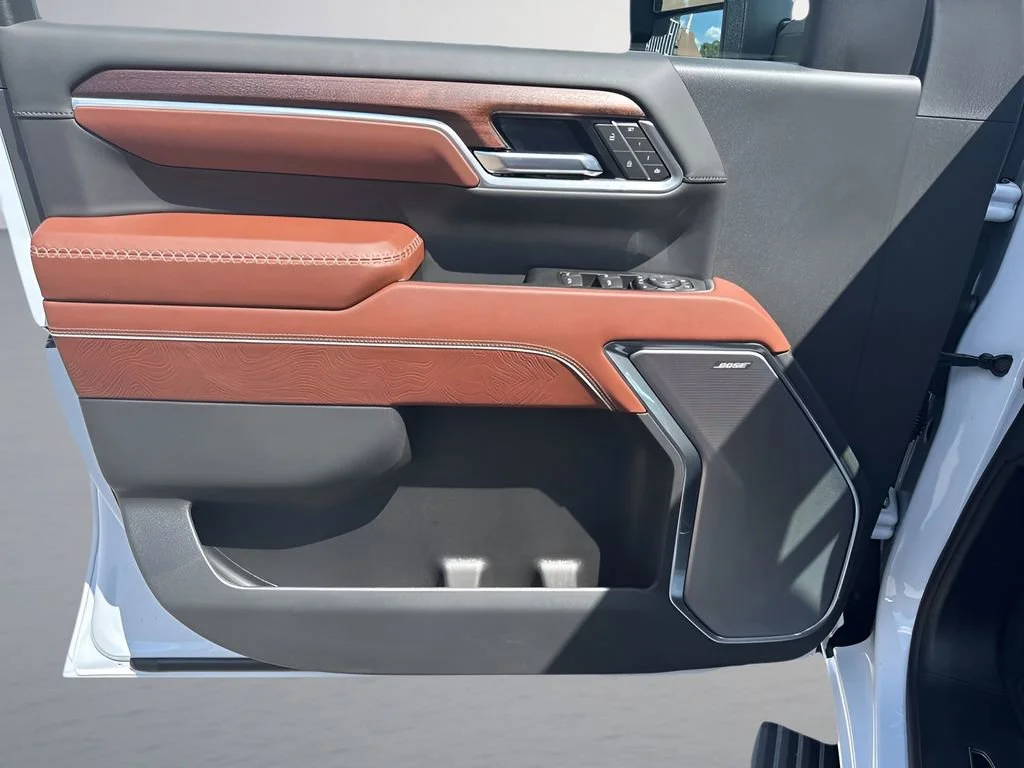 New 2026 Glacier White Tricoat GMC Denali Ultimate DRW image 29