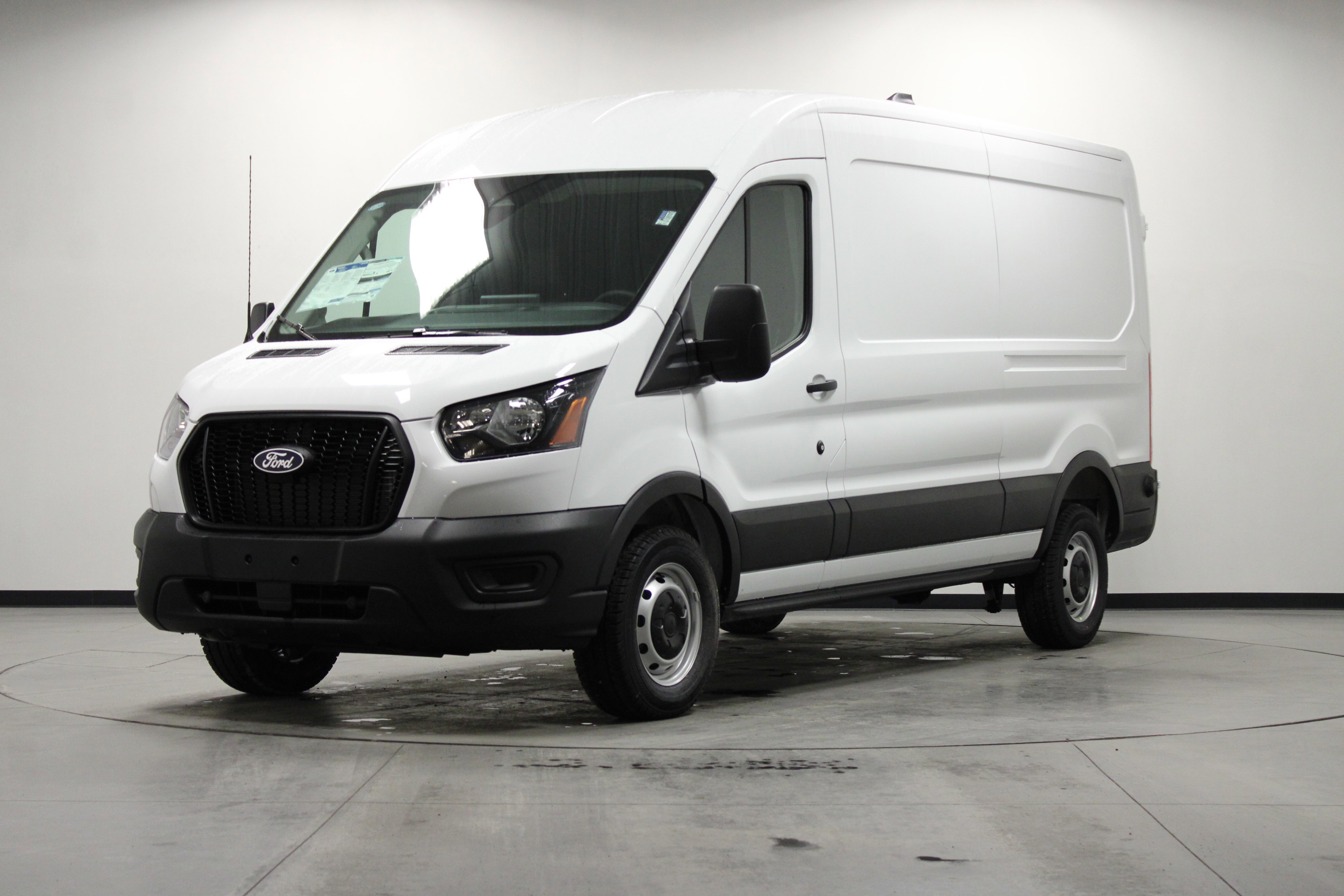 New 2026 Oxford White Ford  image 8
