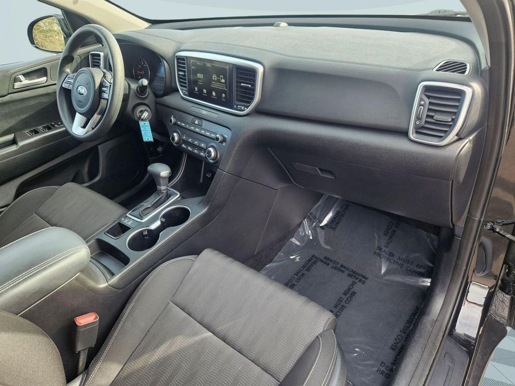 Used 2020 Black Cherry Pearl Kia LX image 29