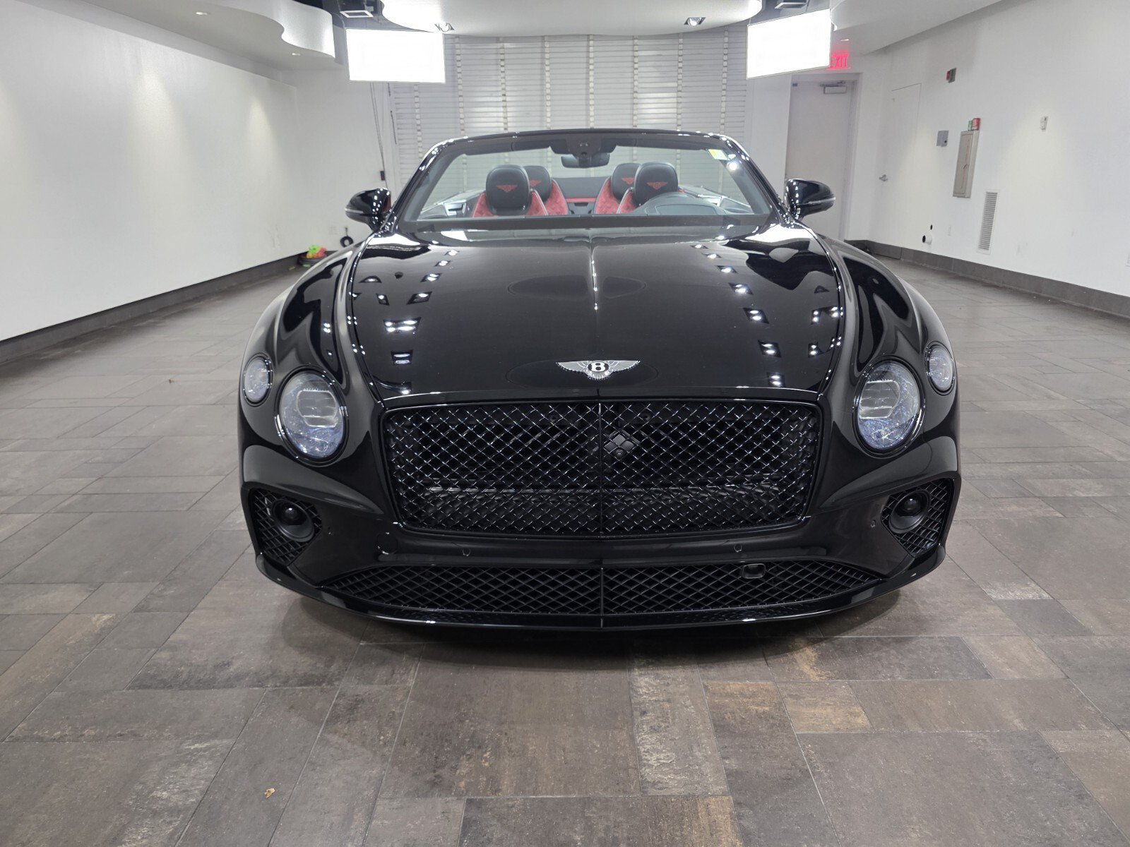 Used 2023 Beluga Bentley GT Azure image 2