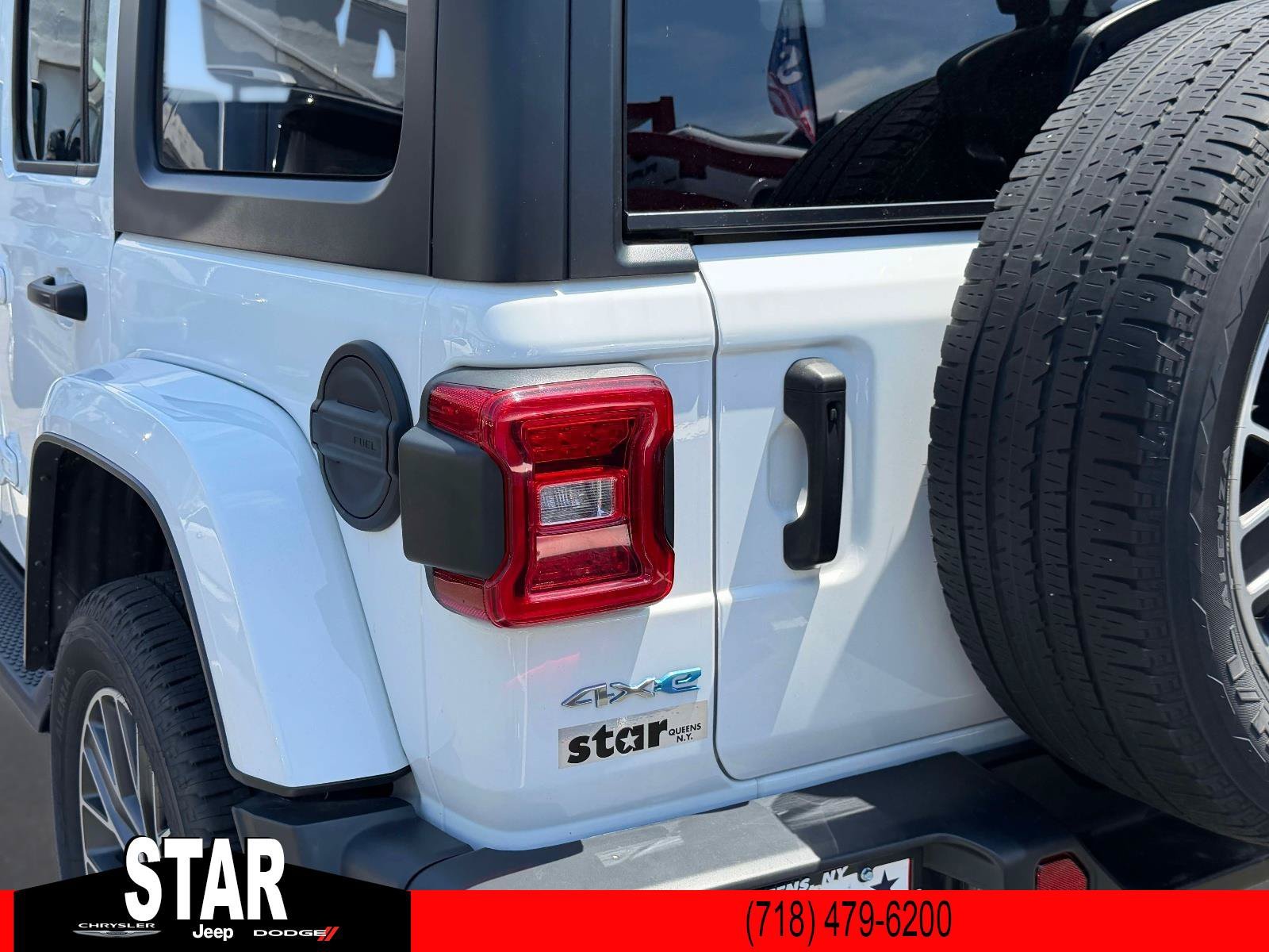 Used 2023 Bright White Clearcoat Jeep Sahara image 11