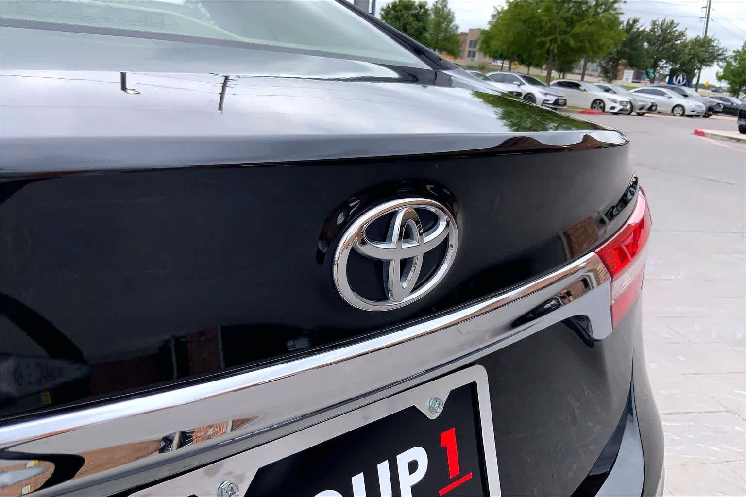Used 2014 Attitude Black Toyota XLE image 31