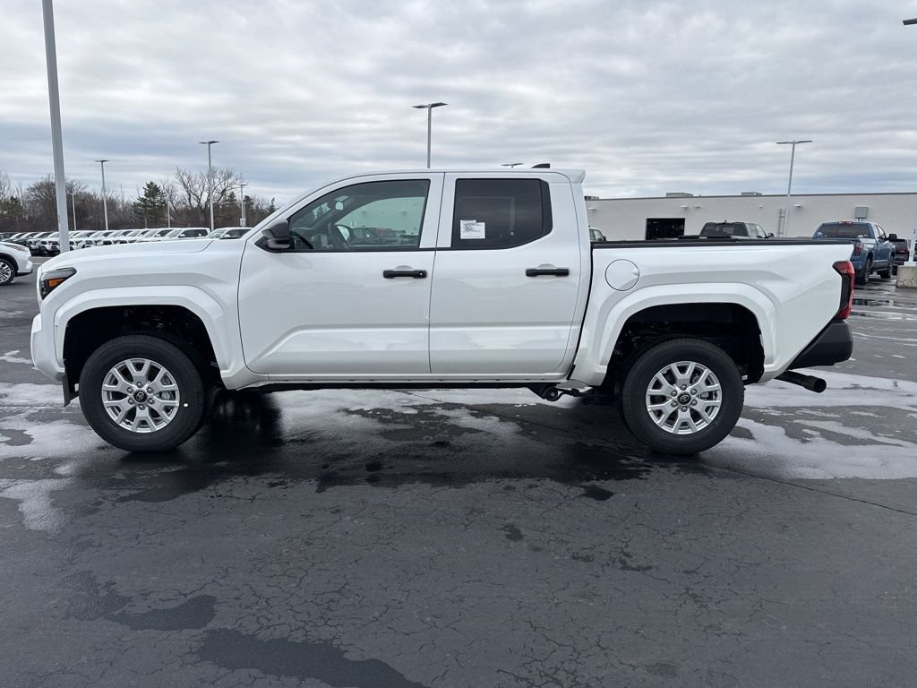 2026 Toyota Tacoma SR - Photo 11