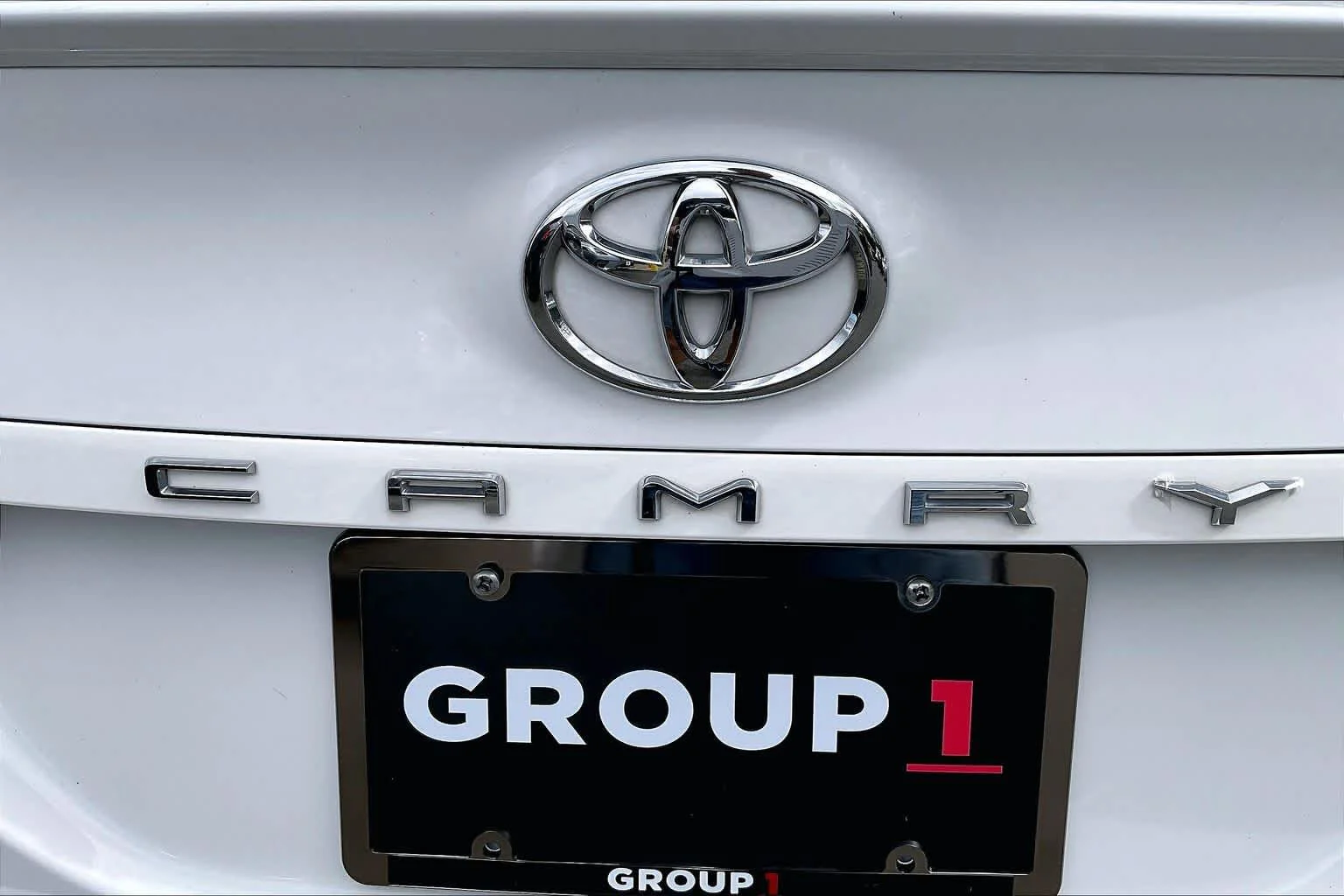 Used 2024 Ice Cap Toyota SE image 30