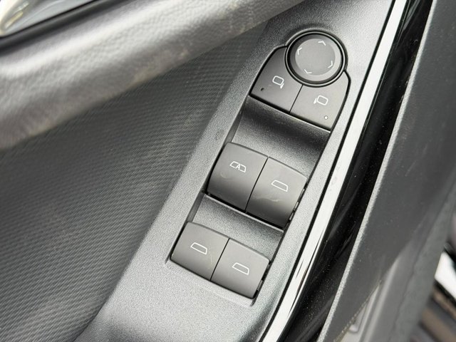 New 2027 Mosaic Black Metallic Chevrolet LT image 9