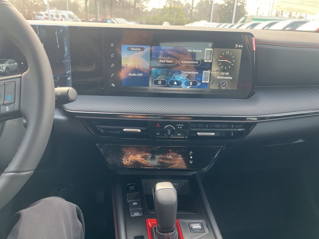 2025 Nissan Kicks SR AWD - Photo 11