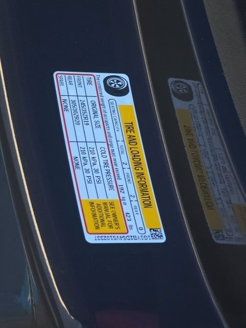 New 2027 Pitch Gray Metallic Chevrolet 2LT image 9