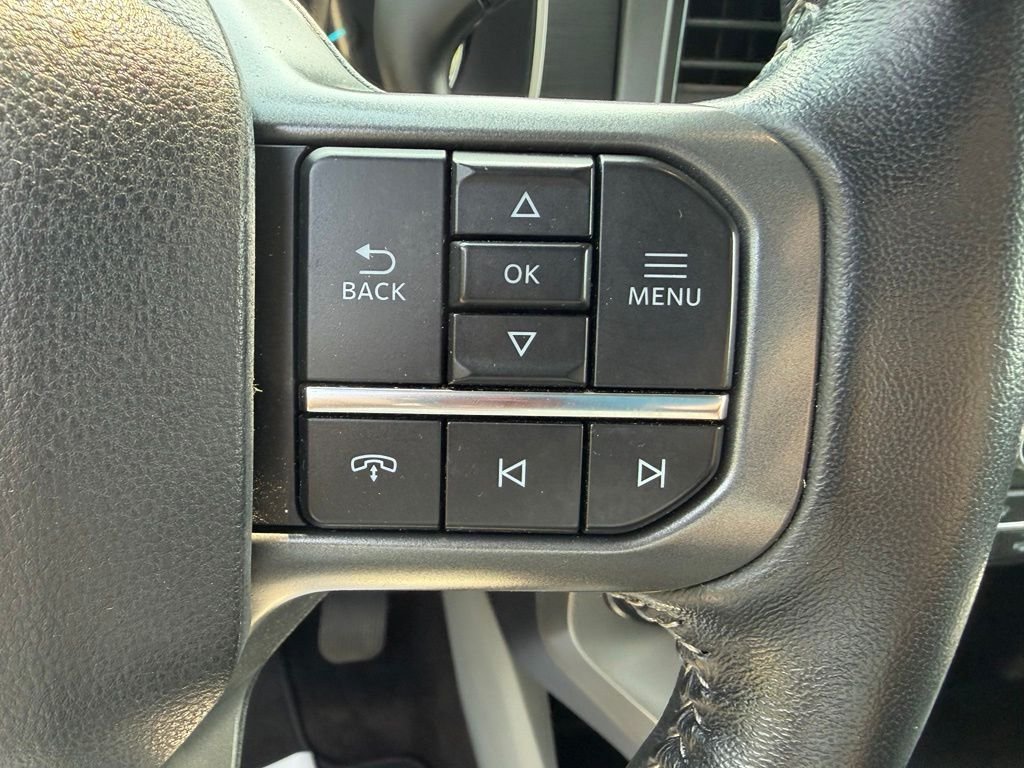 Used 2022 Black Ford XLT image 12