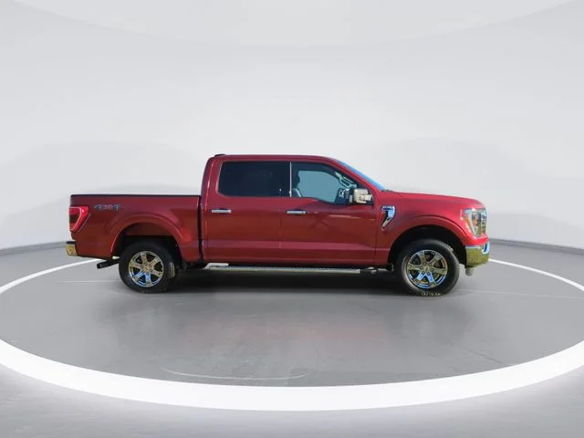 Used 2023 Red Ford XLT image 9