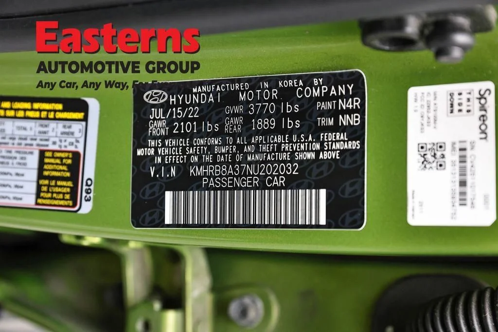 Used 2022 Green Hyundai SE image 36