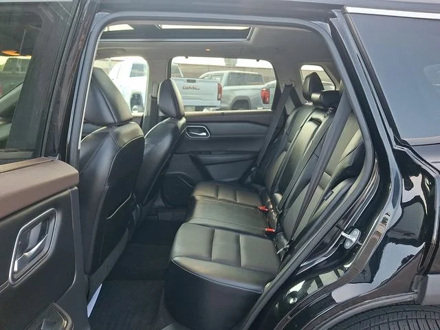 Used 2021 Black Nissan SV image 10