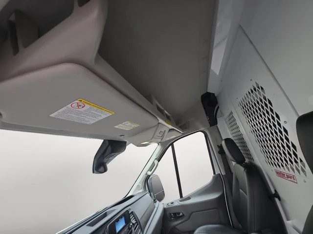 Used 2025 Oxford White Ford Base image 12