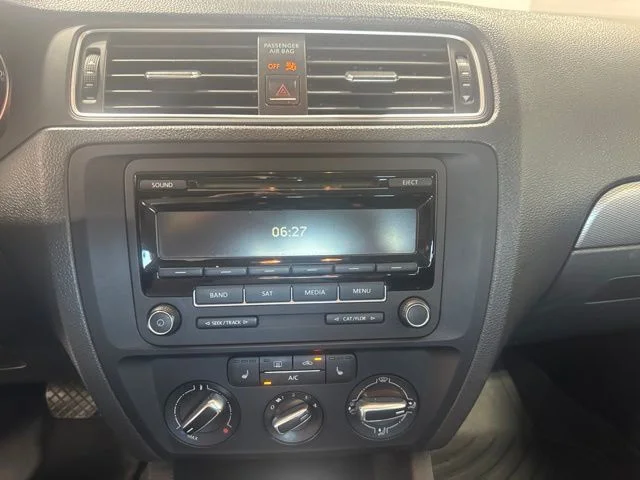 Used 2015 Gray Volkswagen 1.8T SE image 15