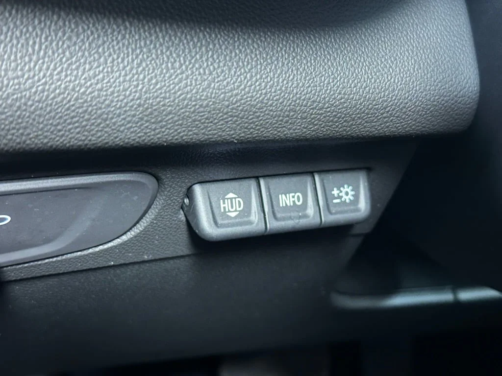 Used 2023 Ebony Twilight Metallic Buick Avenir image 14