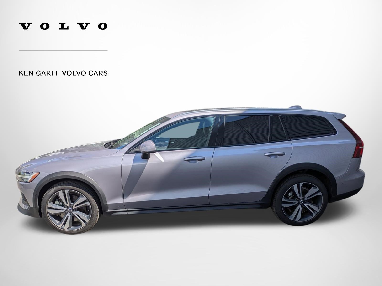 2026 Volvo V60 Cross Country Plus - Photo 6