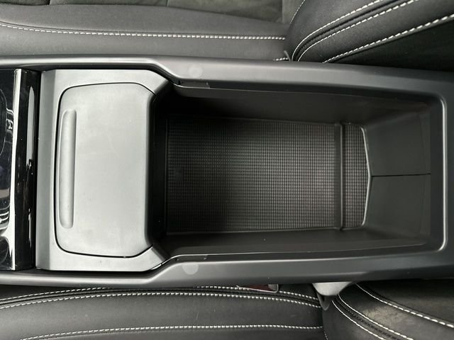 Used 2023 White Volvo Ultimate image 21