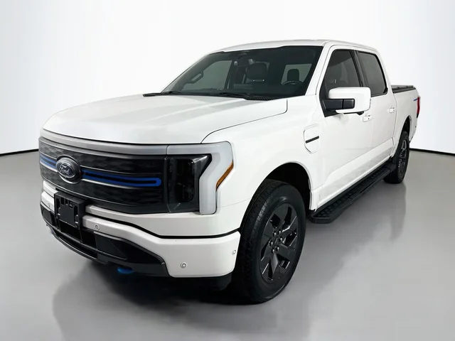 2022 Ford F-150 Lightning Lariat