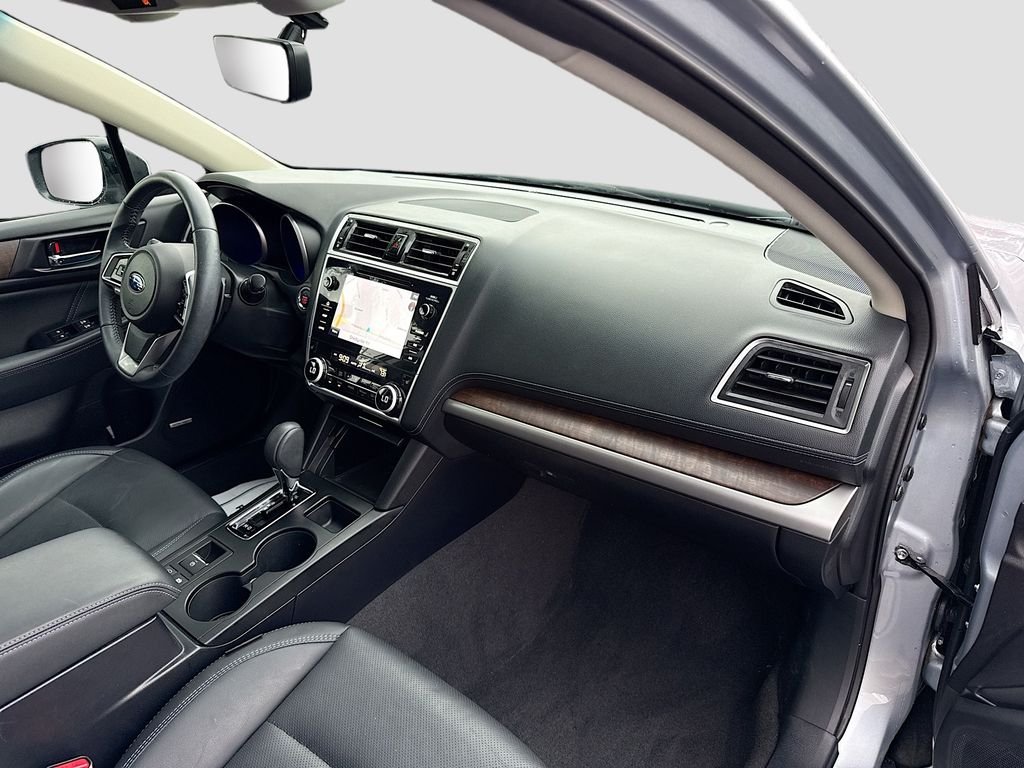 Used 2019 Ice Silver Metallic Subaru Limited image 31