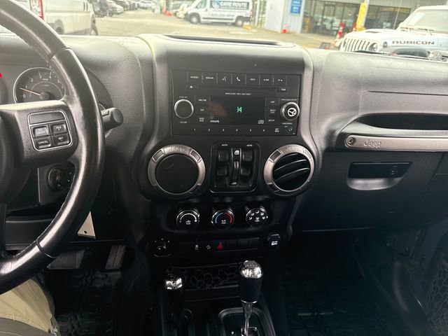 Used 2018 Rhino Clearcoat Jeep Sport S image 22