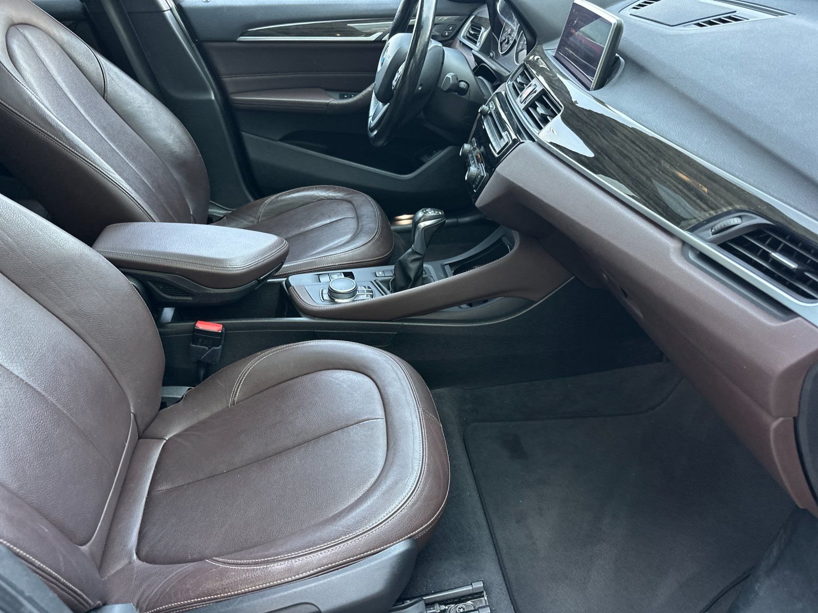 Used 2018 Brown Metallic BMW xDrive28i image 15