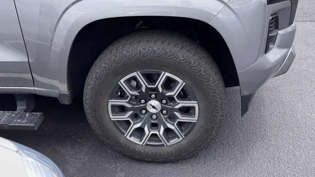 Used 2024 Sterling Gray Metallic Chevrolet Z71 image 3