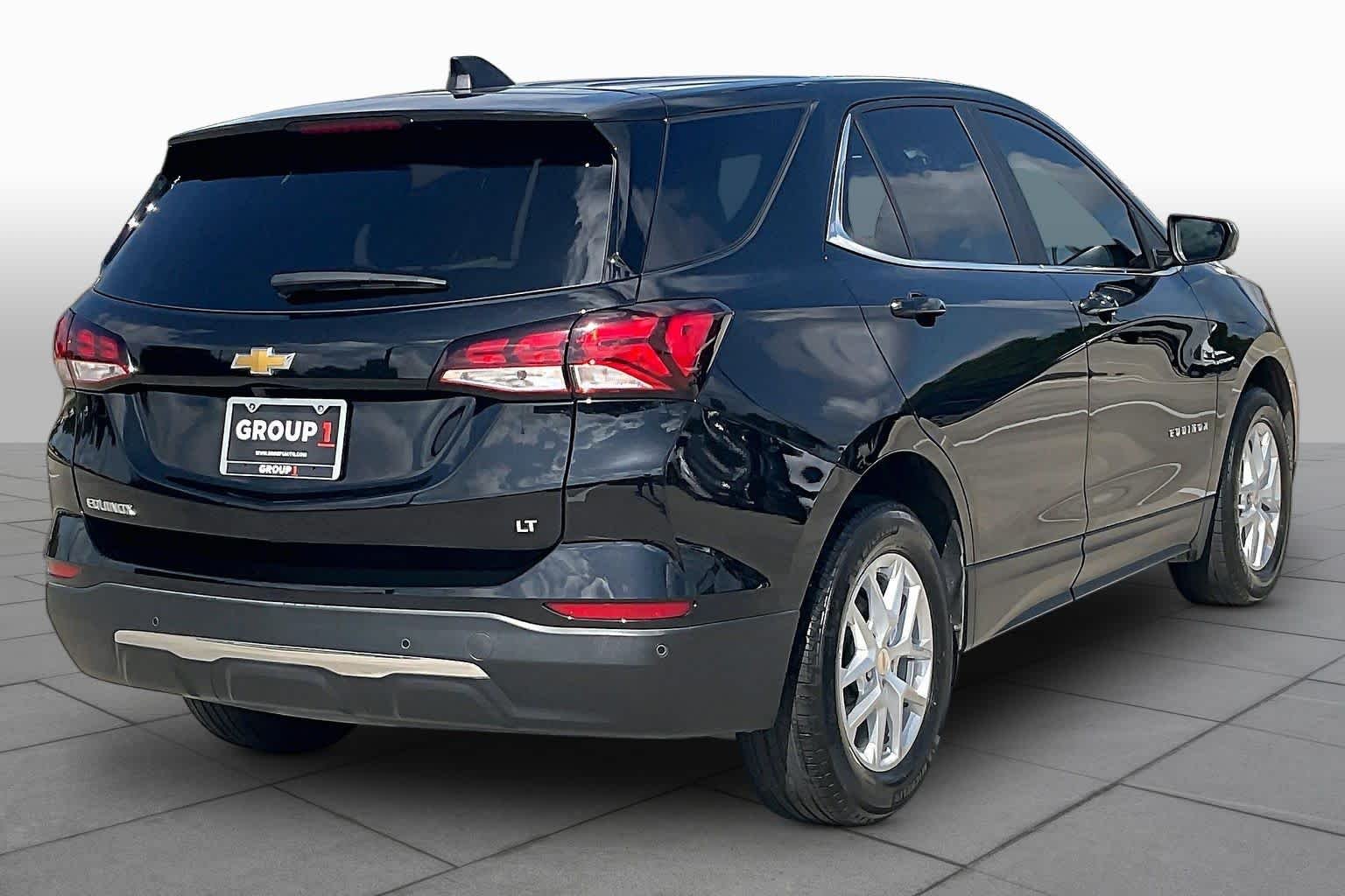 Used 2022 Mosaic Black Metallic Chevrolet LT image 13