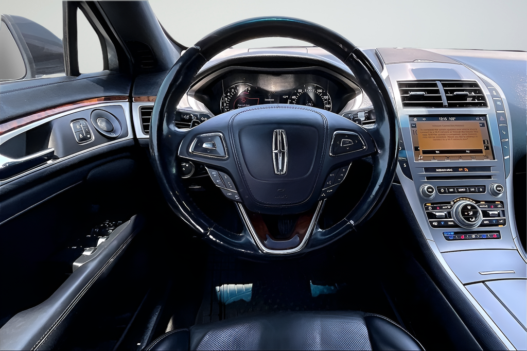 Used 2019 Gray Lincoln Reserve image 8