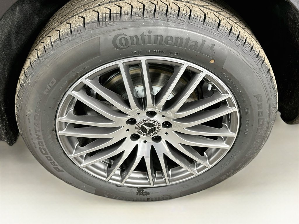New 2027 Black Mercedes-Benz GLC 300 image 61
