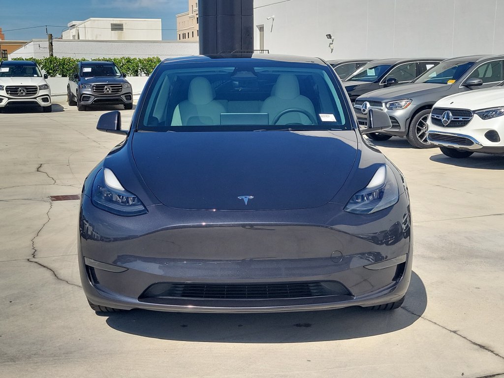 Used 2024 Tesla Model Y Long Range with VIN 7SAYGDEE2RA227831 for sale in Coral Gables, FL