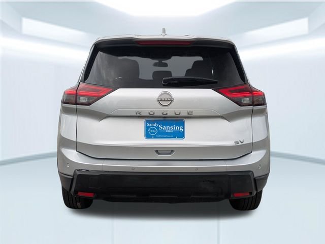 Used 2024 Silver Nissan SV image 5