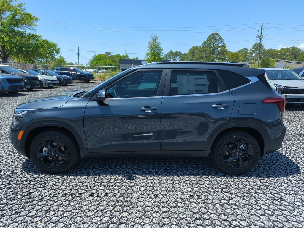 New 2026 Gravity Gray Kia EX image 4