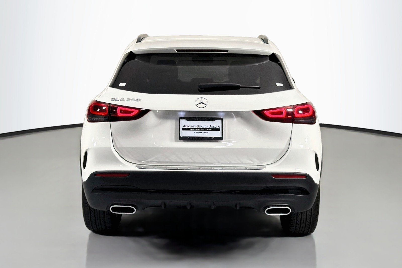 Used 2023 Polar White Mercedes-Benz 250 image 3
