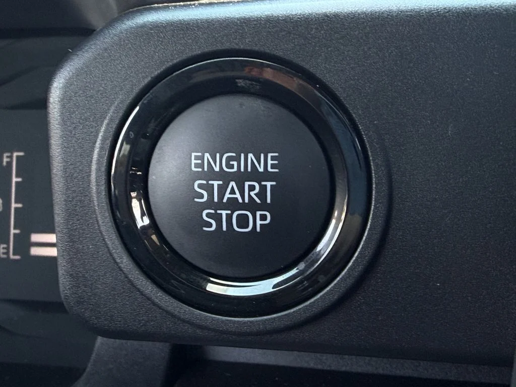 Used 2026 Blue Toyota SR5 image 22