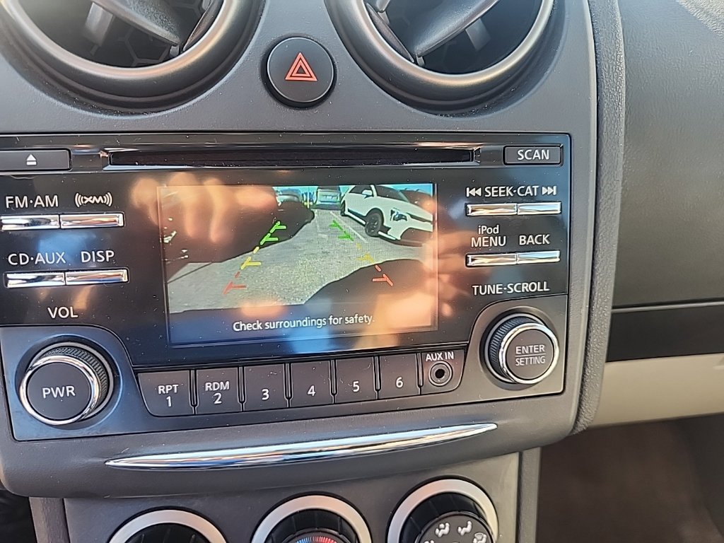 Used 2015 Graphite Blue Nissan S image 22