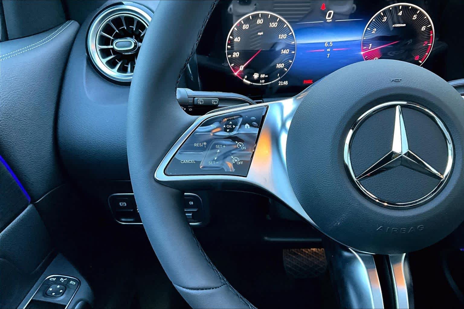 Used 2026 Night Black Mercedes-Benz GLA 250 image 22
