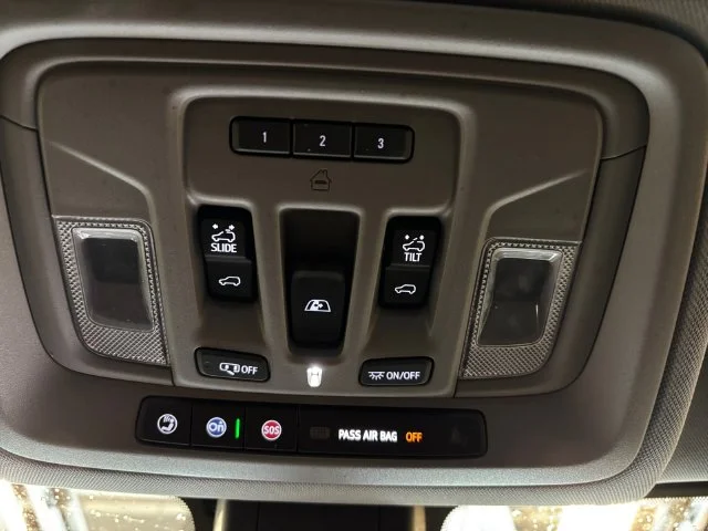 Used 2019 Black GMC Denali image 21