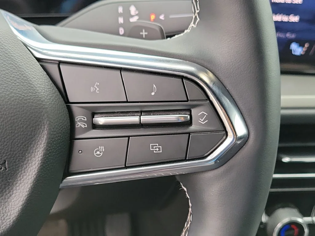 New 2026 Summit White Chevrolet LT image 11