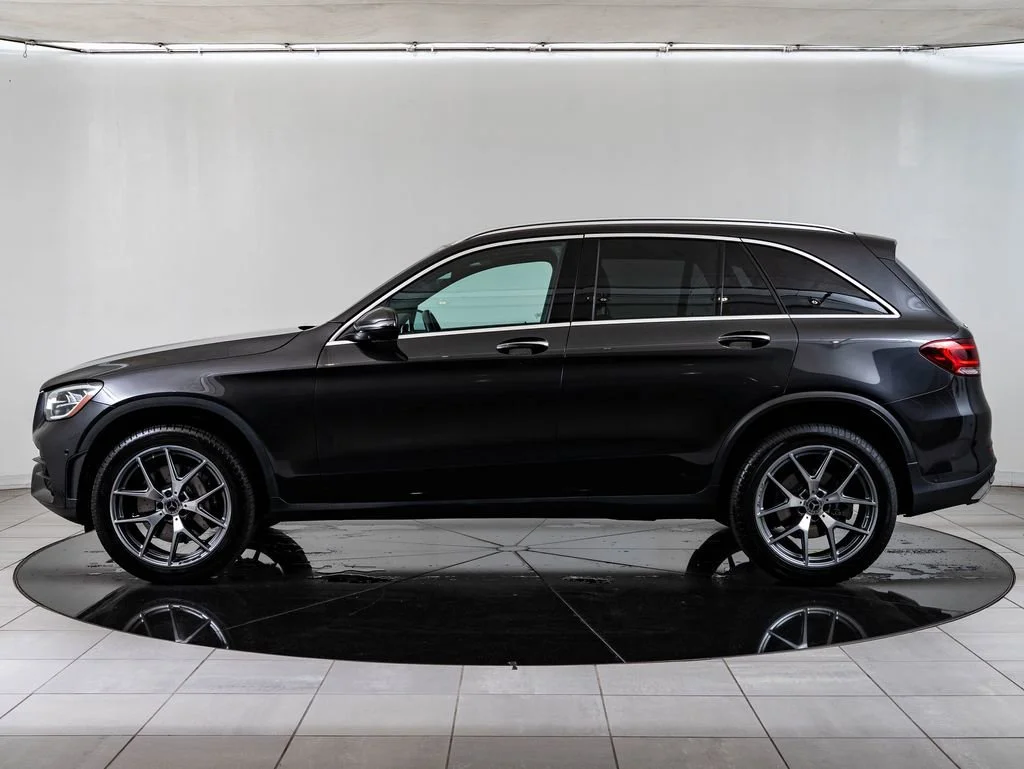 Used 2022 Graphite Grey Metallic Mercedes-Benz GLC 300 image 5