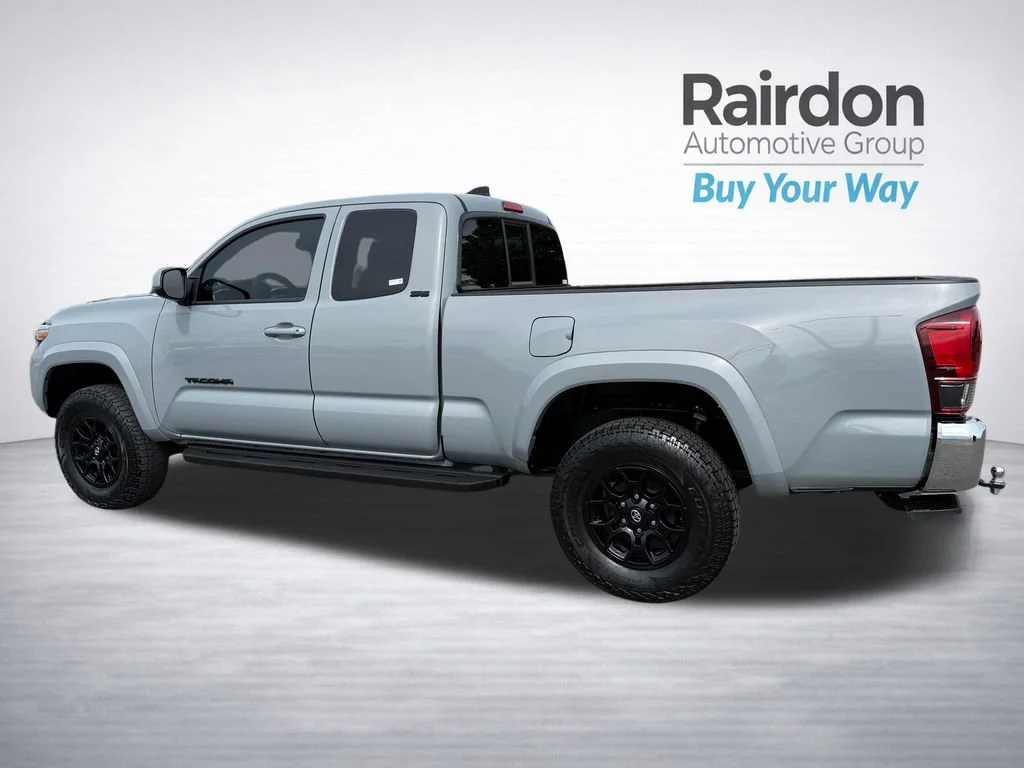 Used 2021 Cement Toyota SR image 5