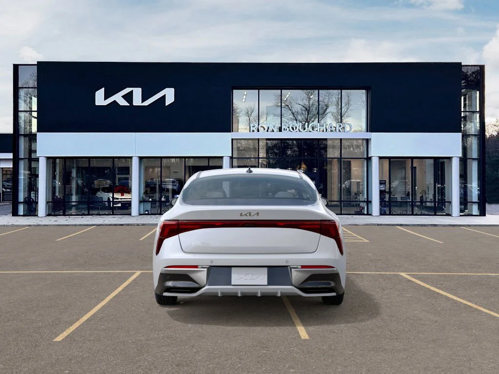 New 2026 Snow White Pearl Kia LXS image 5