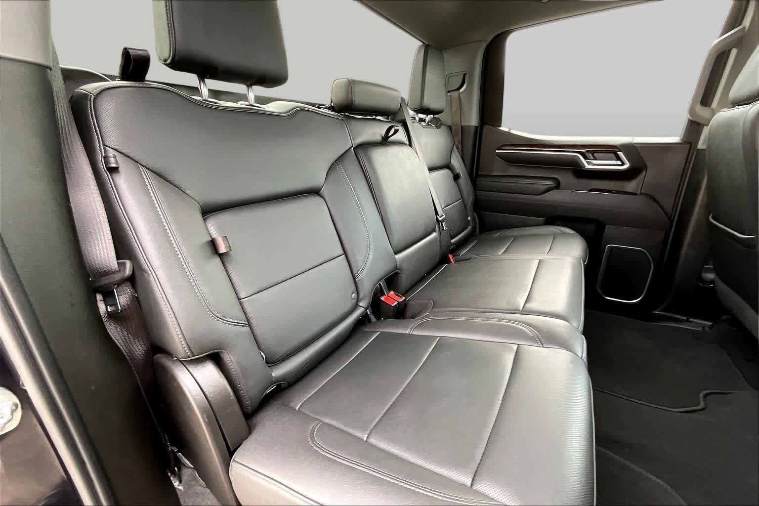 Used 2026 Titanium Rush Metallic GMC SLT image 21