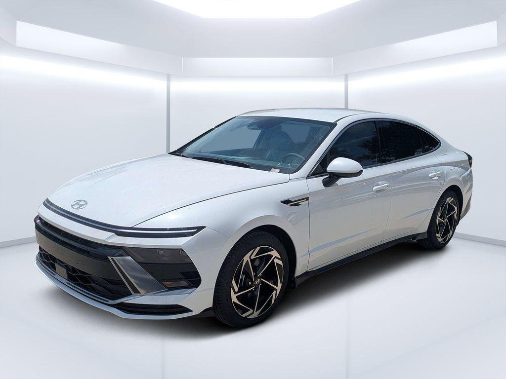 New 2026 White Hyundai SEL Sport image 7