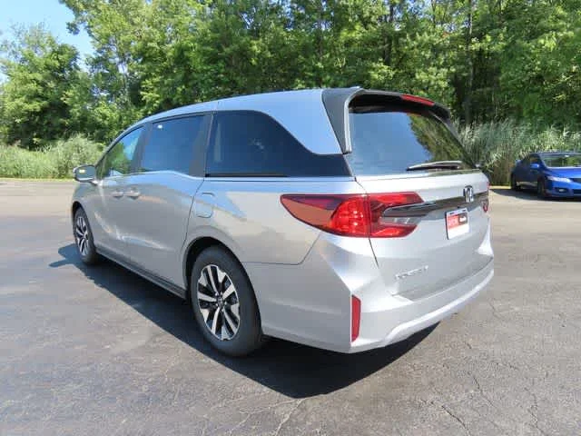 New 2026 Solar Silver Metallic Honda EX-L image 4