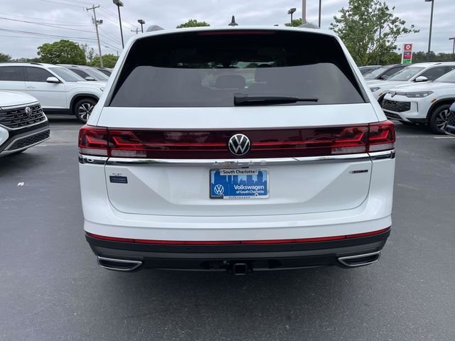 New 2026 White Volkswagen 2.0T SE w/Technology image 5