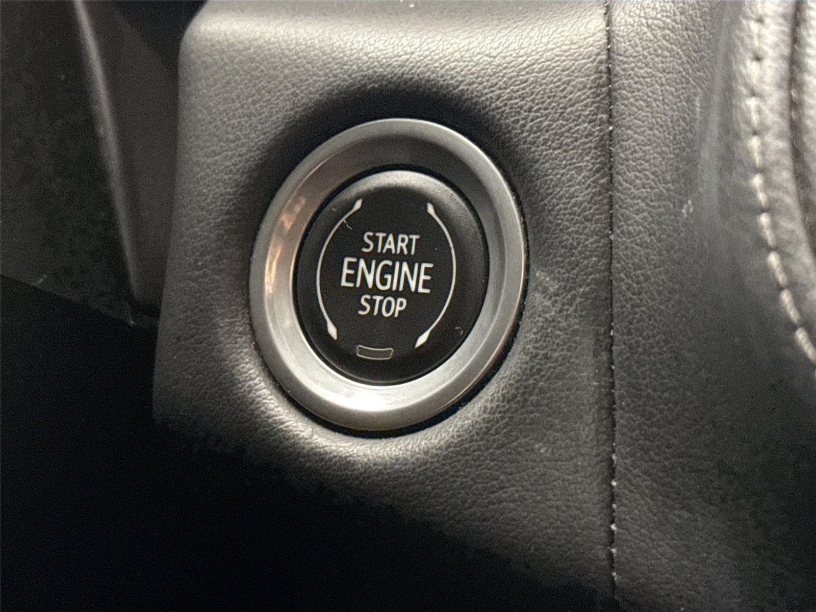 Used 2022 Summit White Chevrolet LT image 22