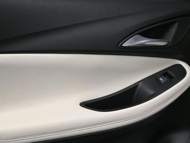 Used 2020 White Buick Select image 11